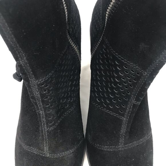 Lucky Brand RAMSES Black Suede Leather Laser Cut PointedToe Zipper Ankle Boots - Picture 12 of 16